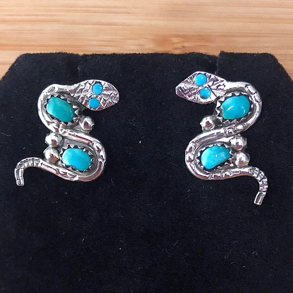 $79  Ray Nieto Native American Sterling Designer Estate Stud Earrings  NIETO 925 - Picture 2 of 5